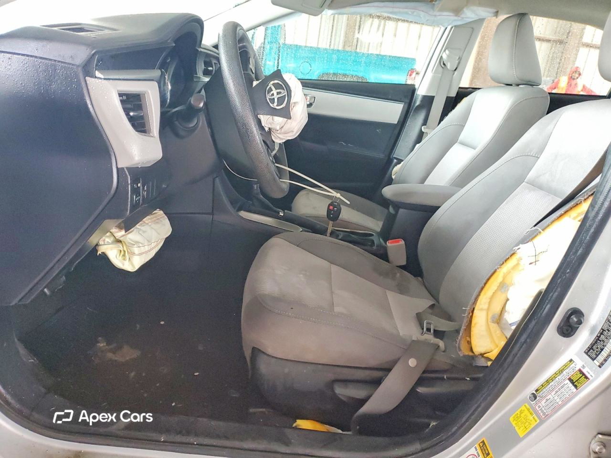Toyota Corolla 2015