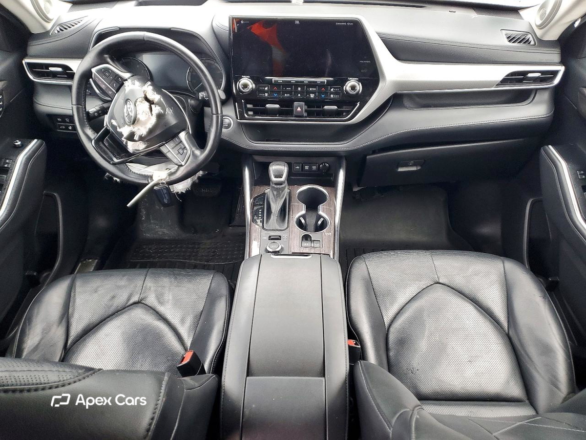 Toyota Highlander 2021