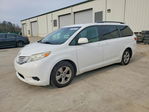 Toyota Sienna 2015