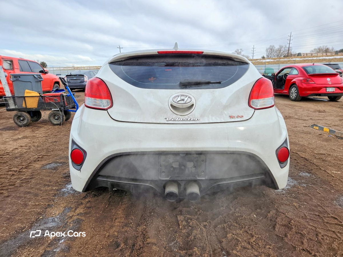 Hyundai Veloster 2013