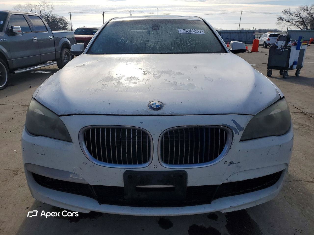 BMW Series 7 2010