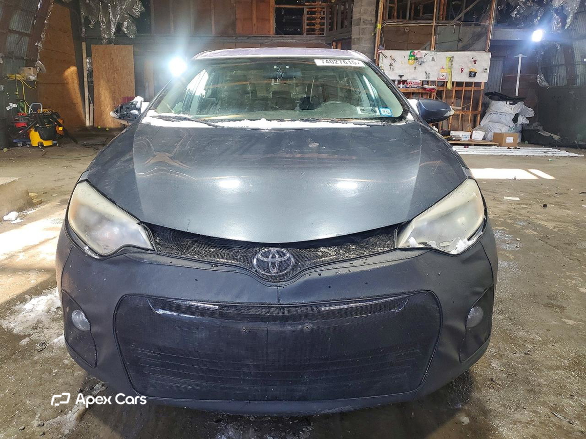 Toyota Corolla 2015