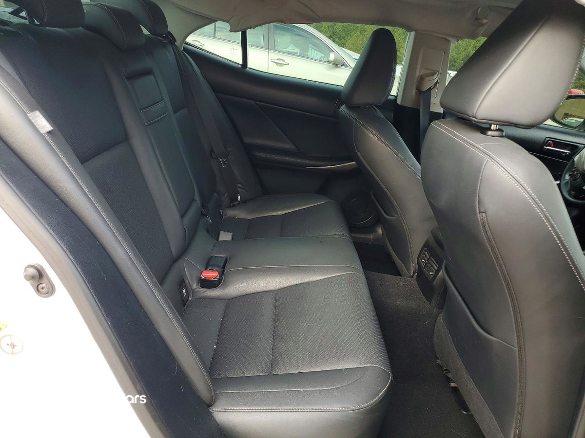 Lexus IS 2016