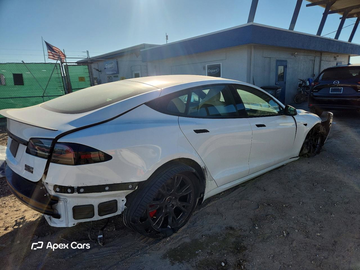 Tesla Model S 2023