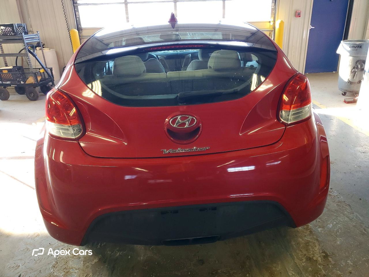 Hyundai Veloster 2013
