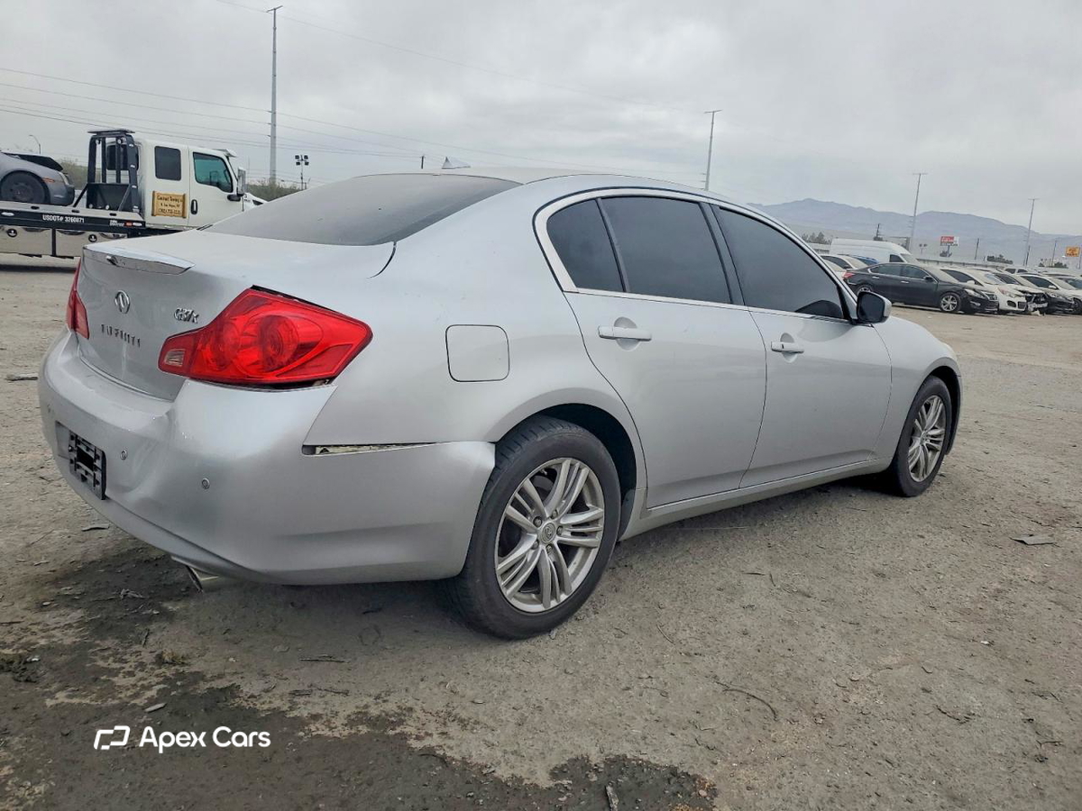Infiniti G 2013