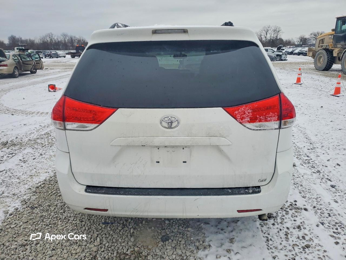 Toyota Sienna 2012