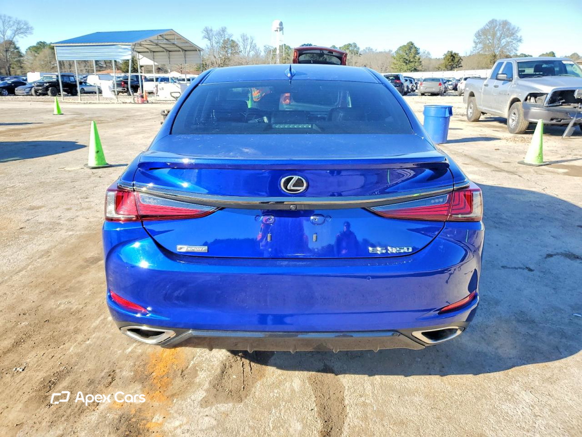 Lexus ES 2019