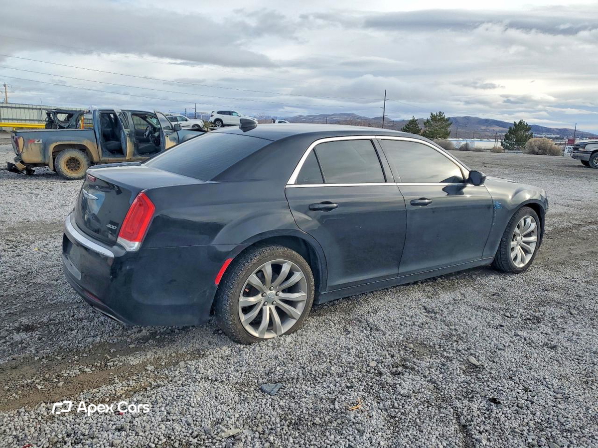 Chrysler 300 2016