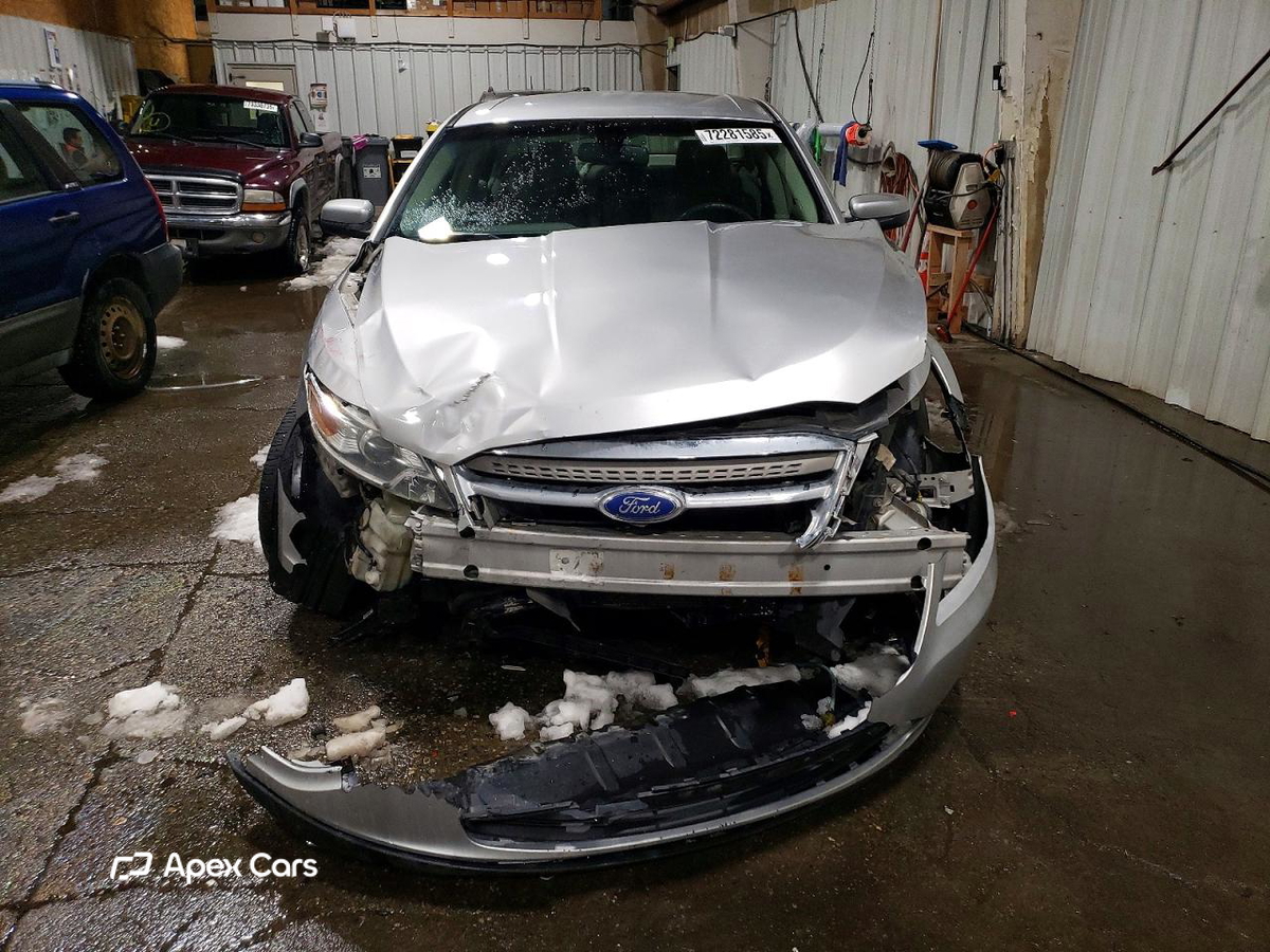 Ford Taurus 2011