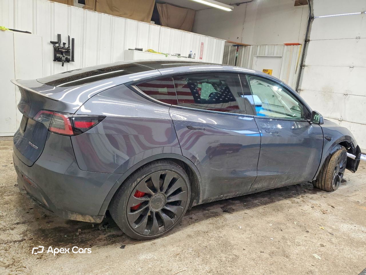 Tesla Model Y 2022