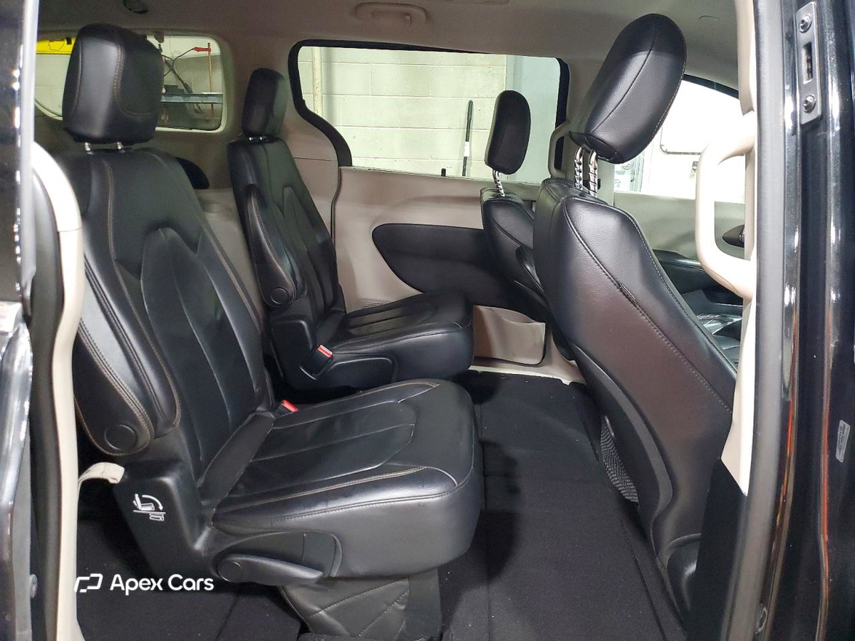 Chrysler Pacifica 2017