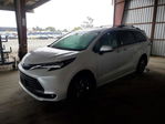 Toyota Sienna 2025