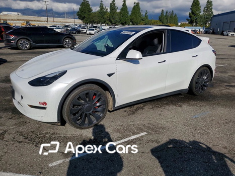 Tesla Model Y 2023 - Image 1 of 13