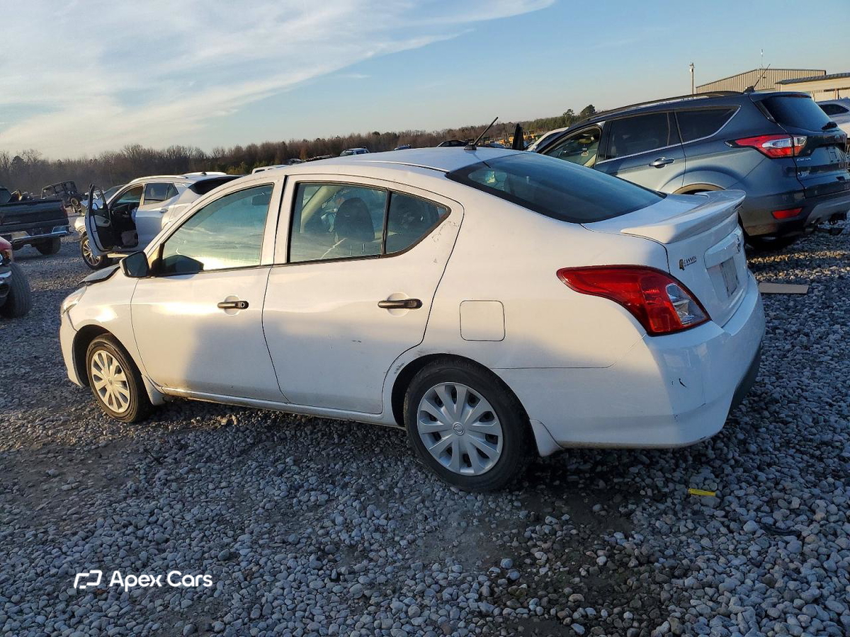 Nissan Versa 2019