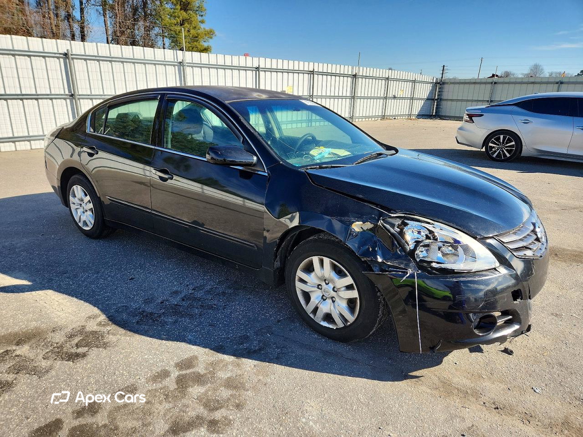 Nissan Altima 2012