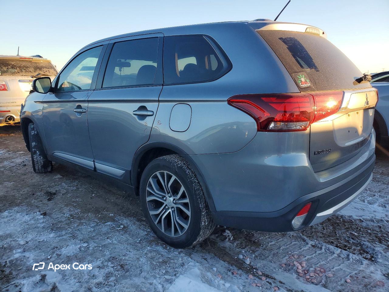 Mitsubishi Outlander 2016