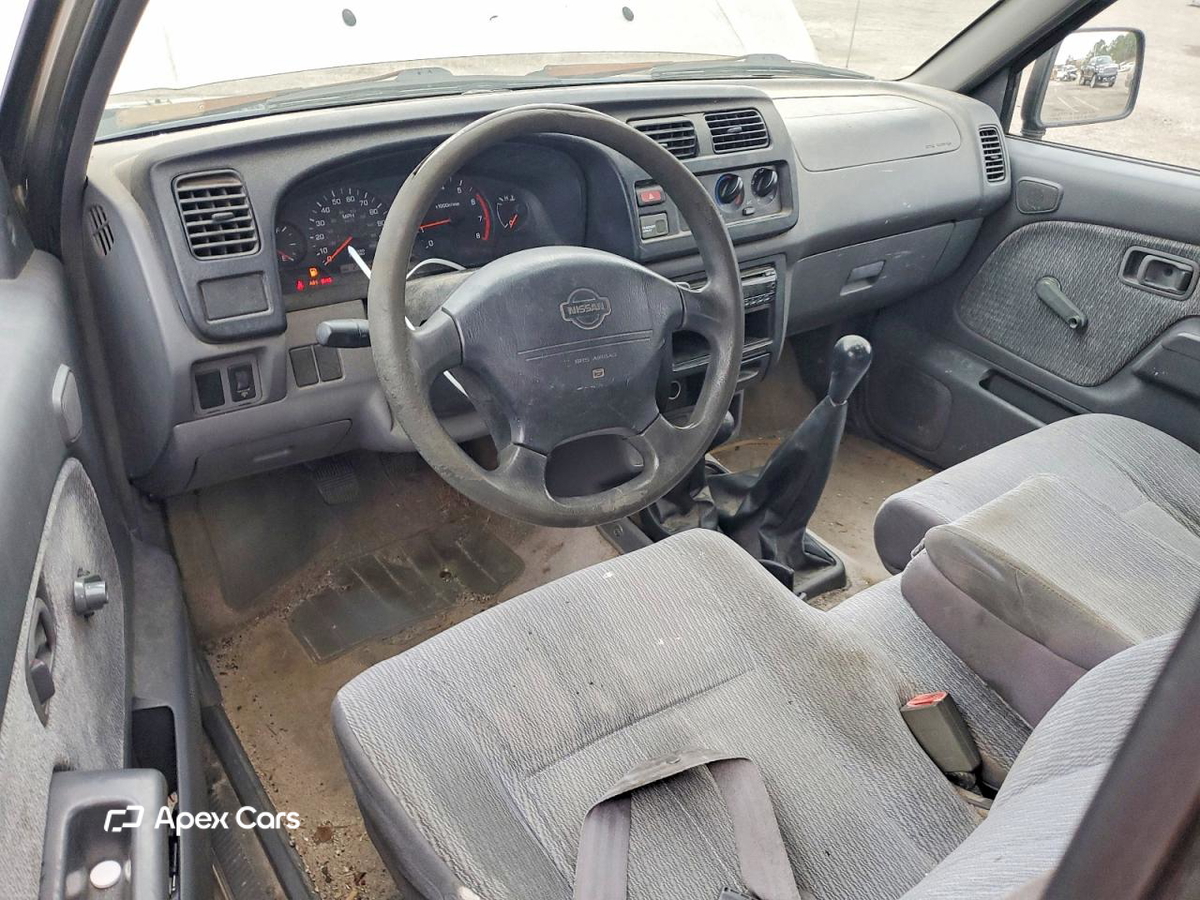 Nissan Navara (Frontier) 2000