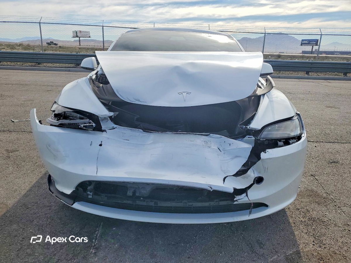 Tesla Model 3 2025