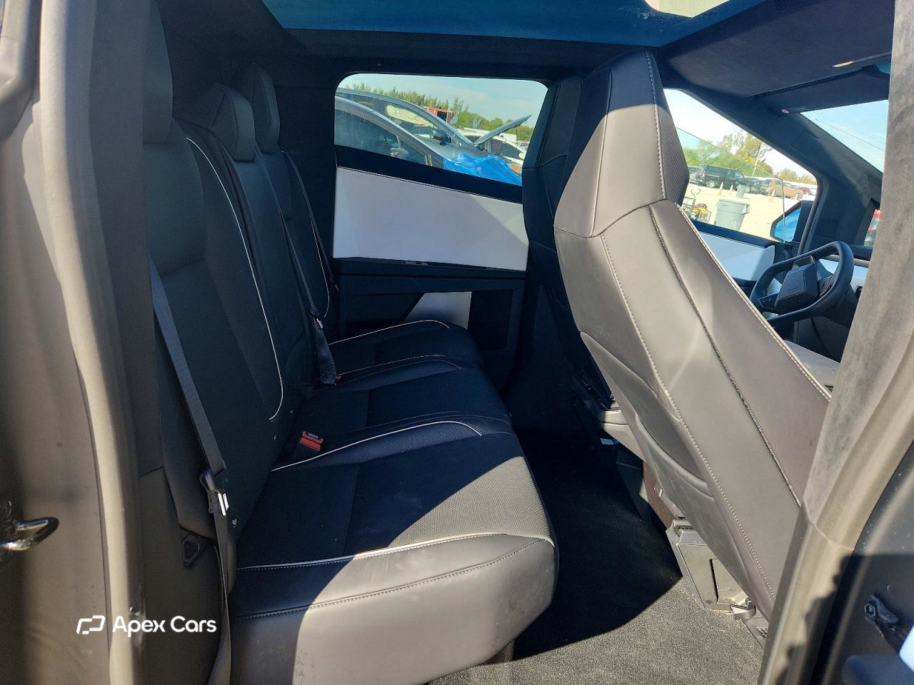 Tesla Cybertruck 2025
