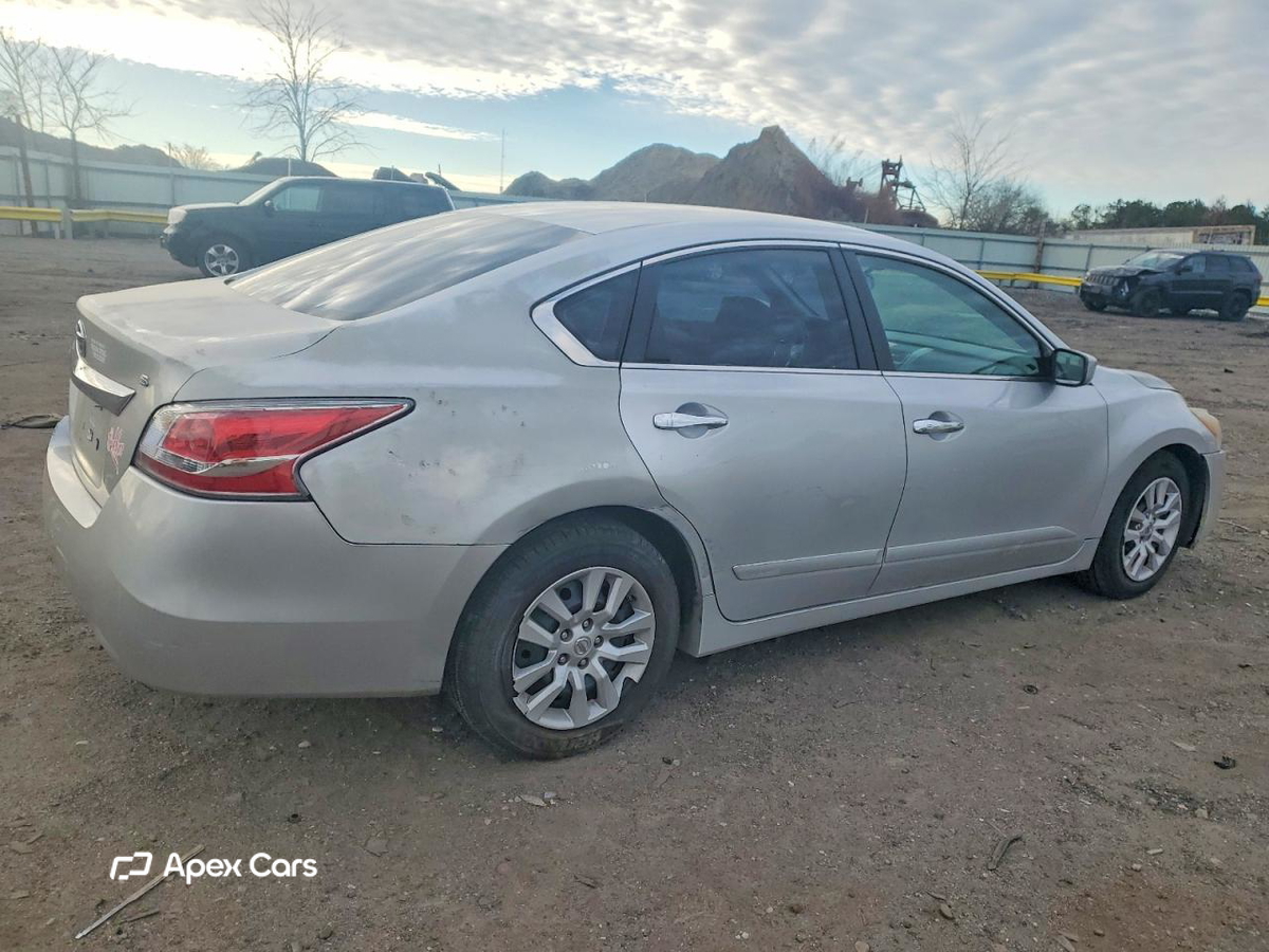 Nissan Altima 2015