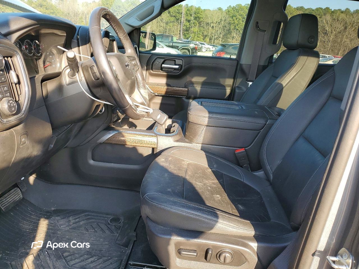 Chevrolet Silverado 2021
