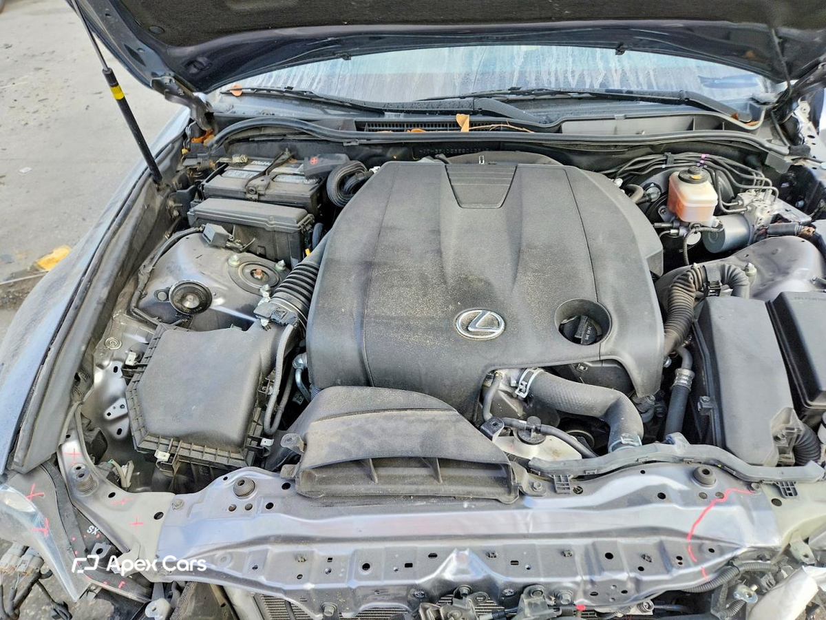 Lexus IS 2014
