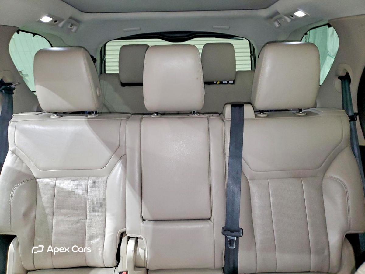 Land Rover Discovery 2018
