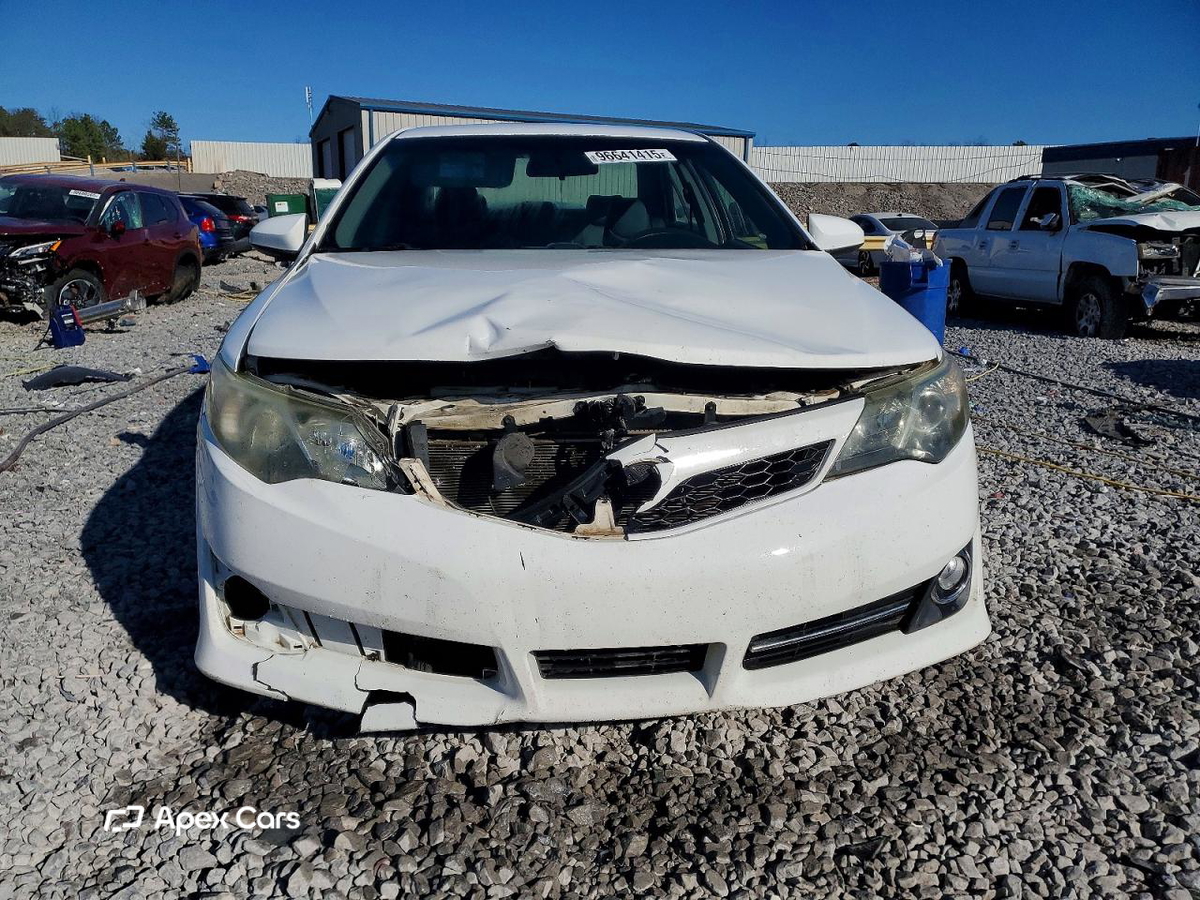Toyota Camry 2012