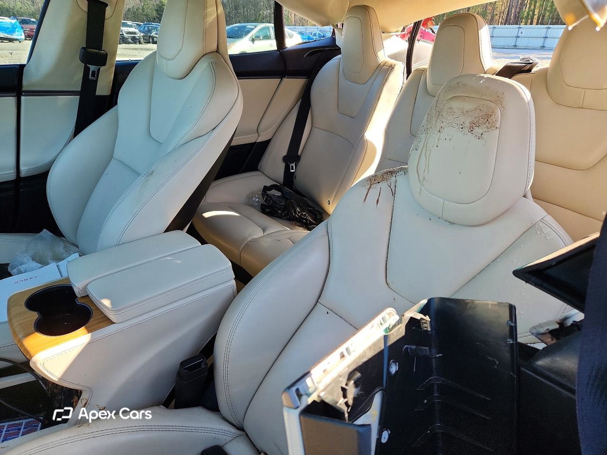 Tesla Model S 2018