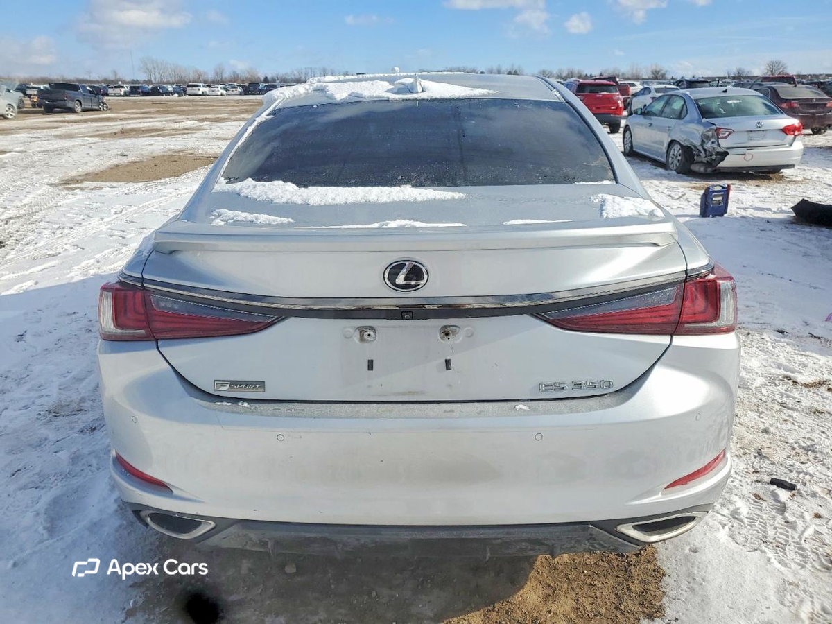 Lexus ES 2019