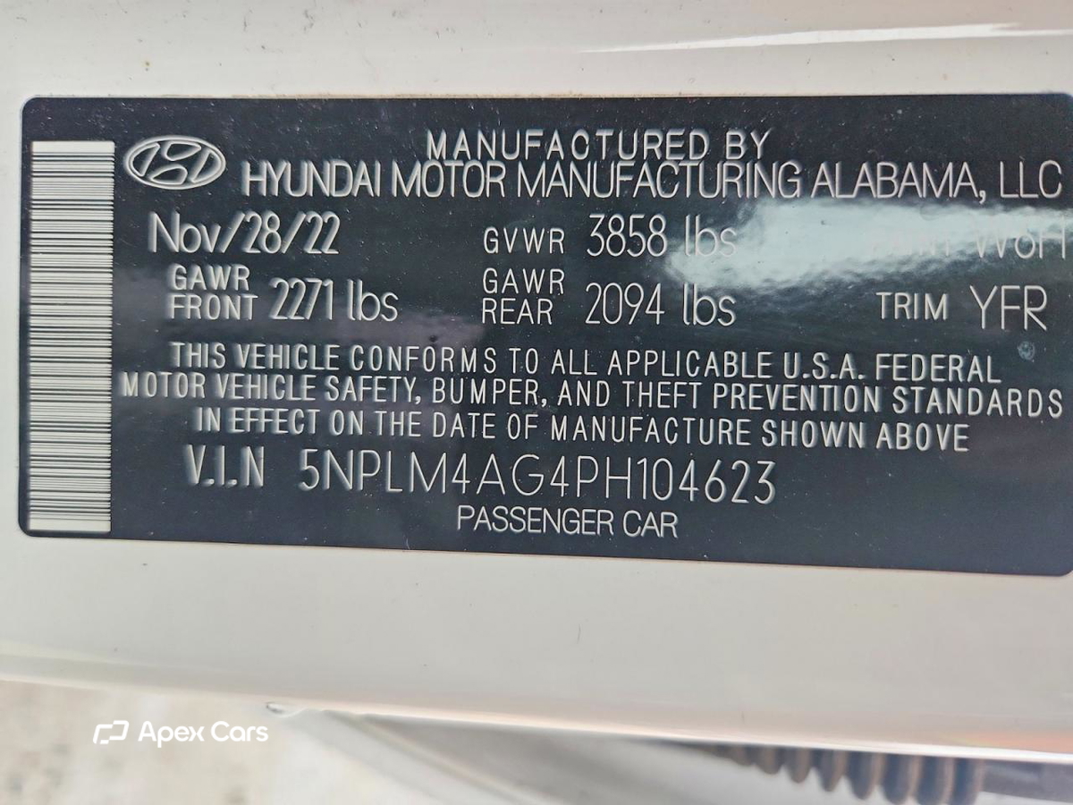 Hyundai Elantra 2023
