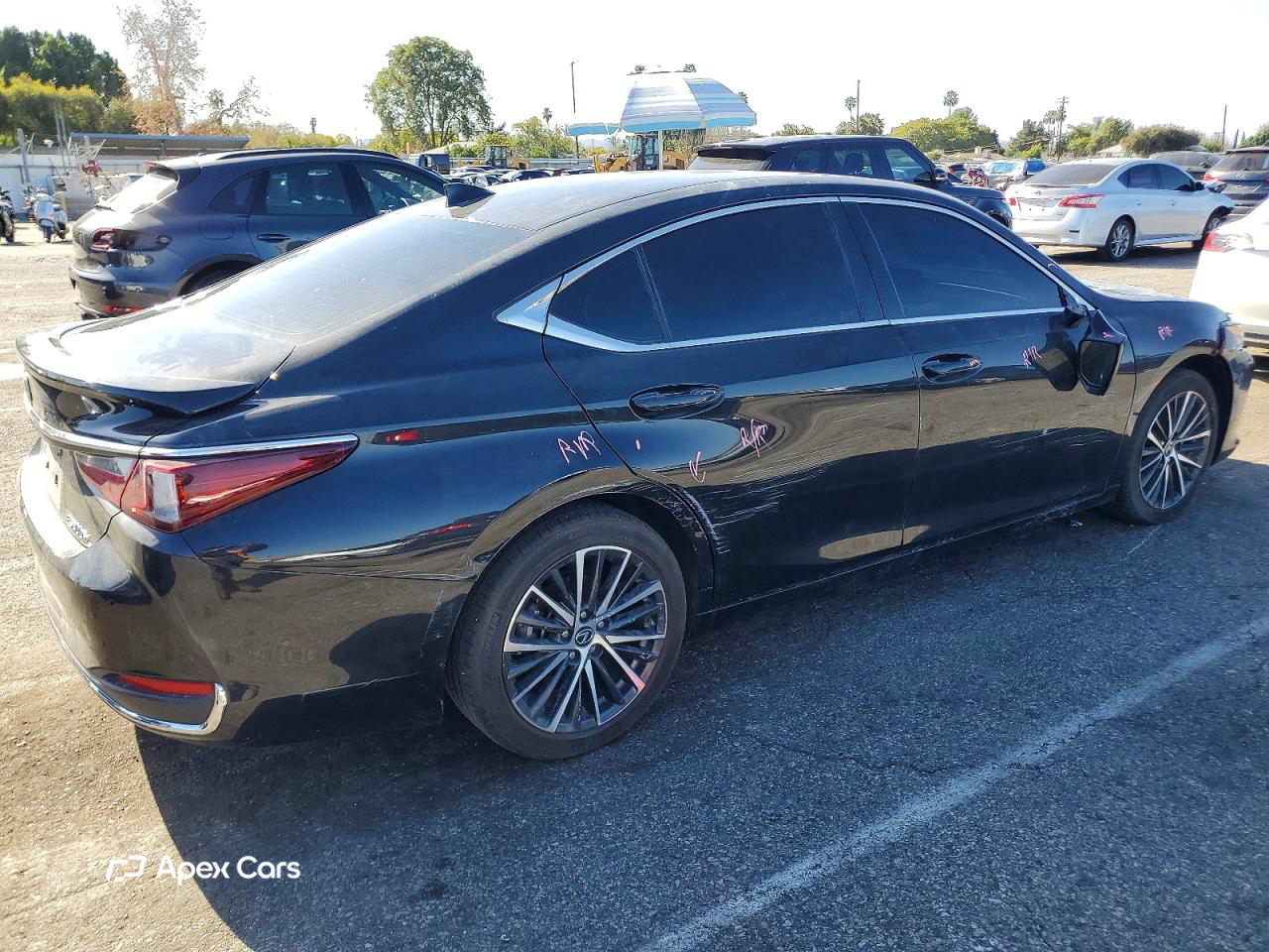 Lexus ES 2025
