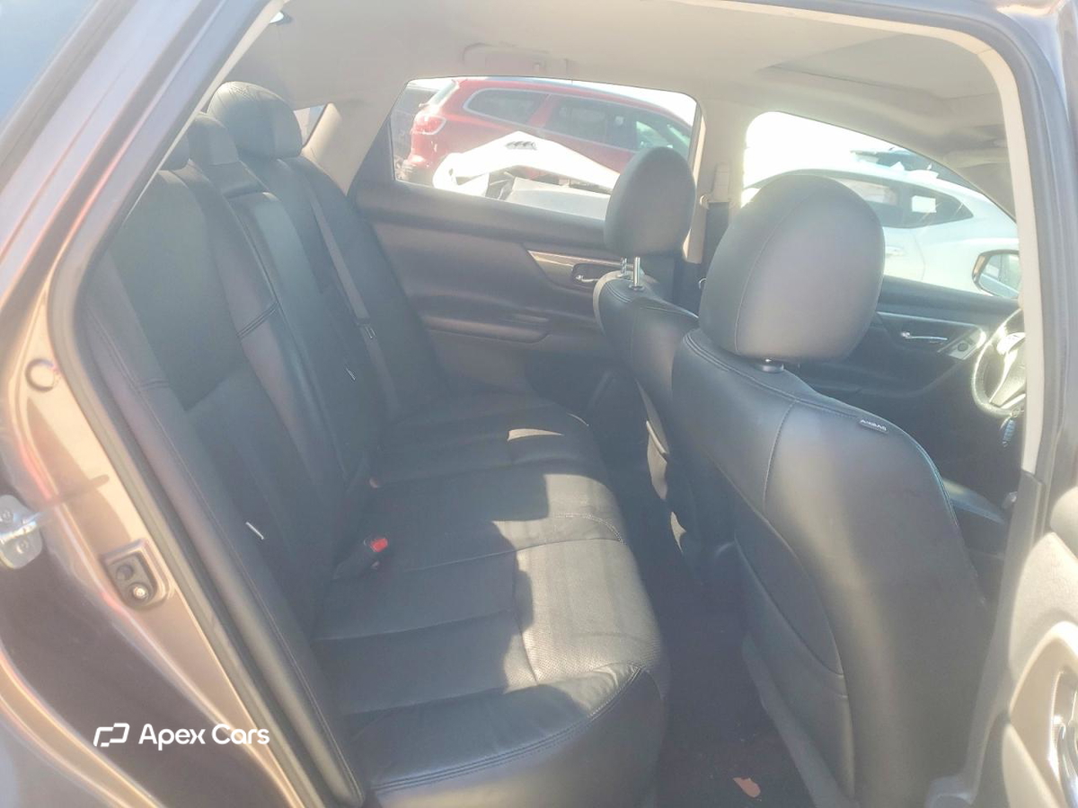 Nissan Altima 2015
