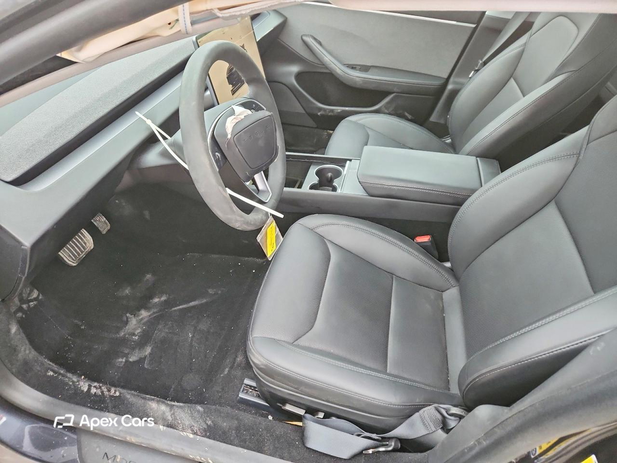 Tesla Model 3 2024