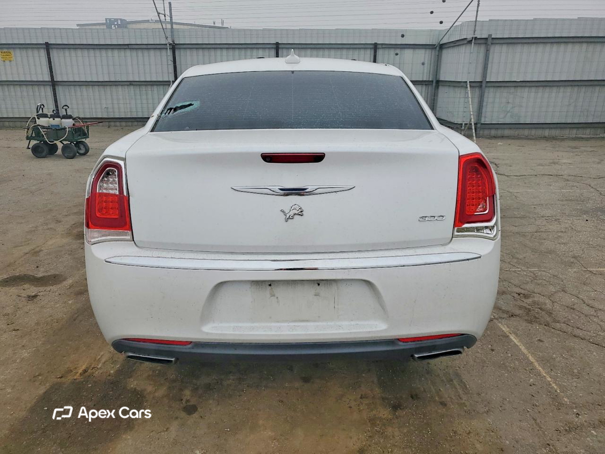 Chrysler 300 2016