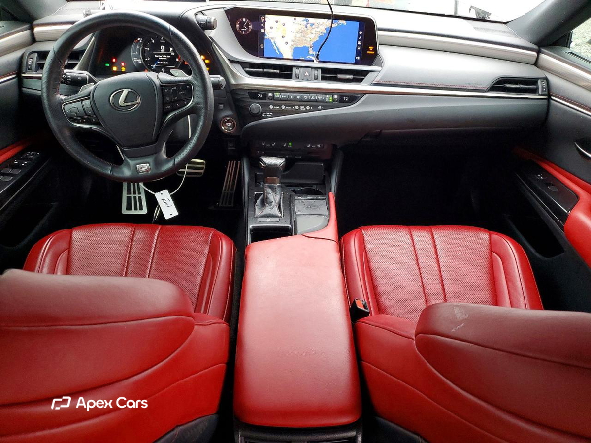 Lexus ES 2020