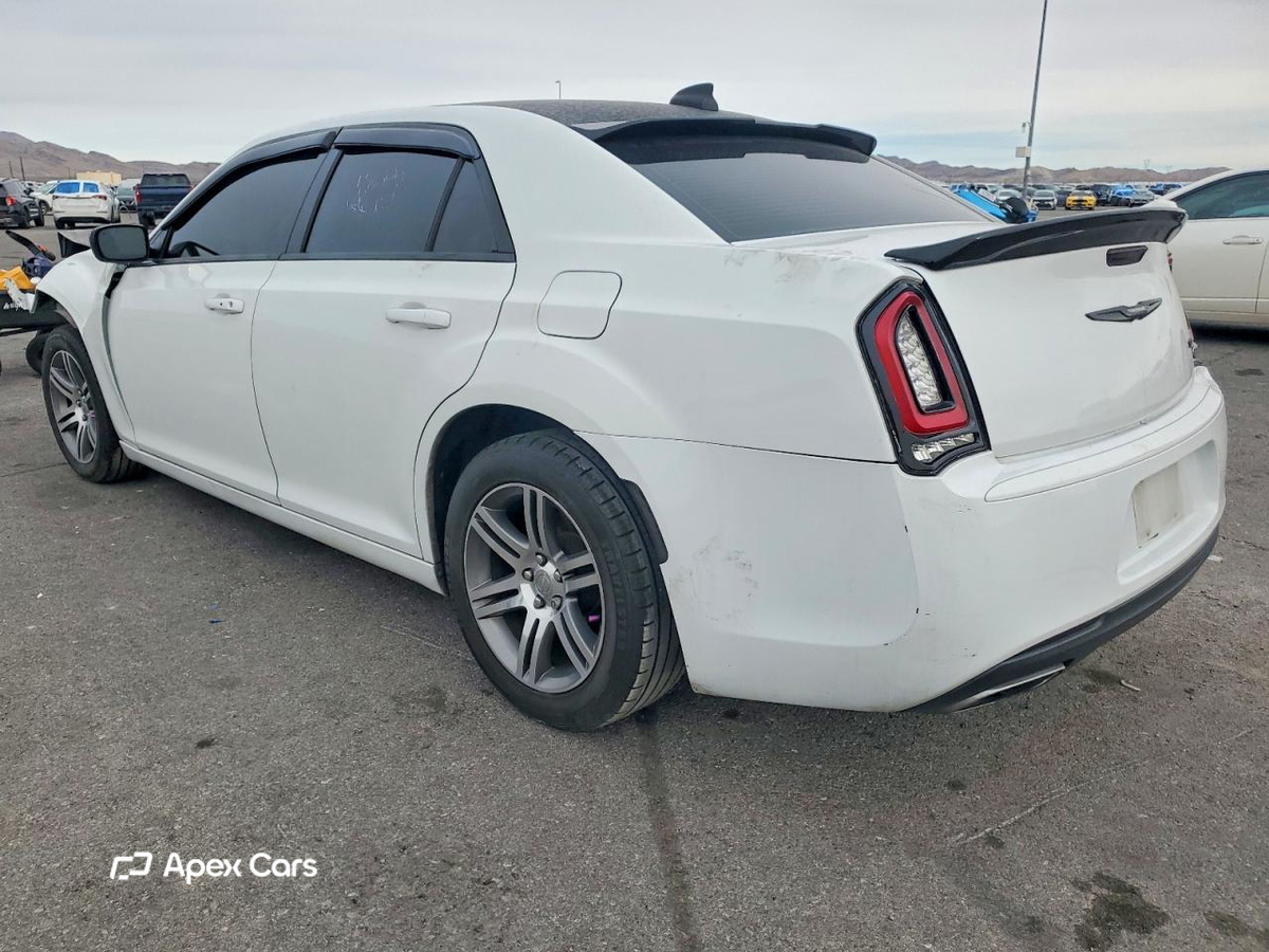 Chrysler 300 2016
