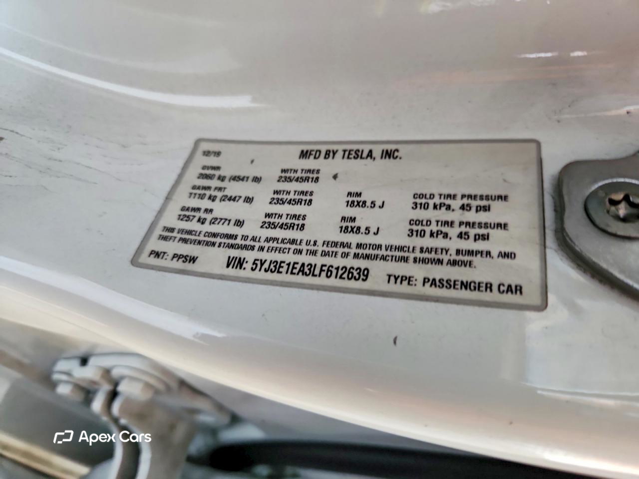 Tesla Model 3 2020