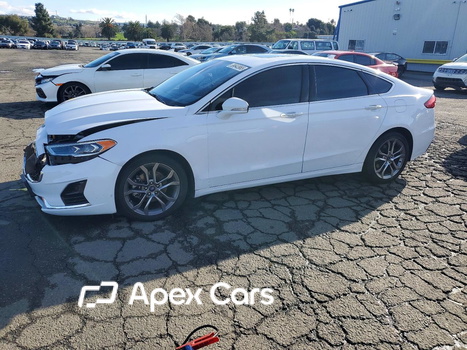 Ford Fusion 2019 - Image 1 of 12