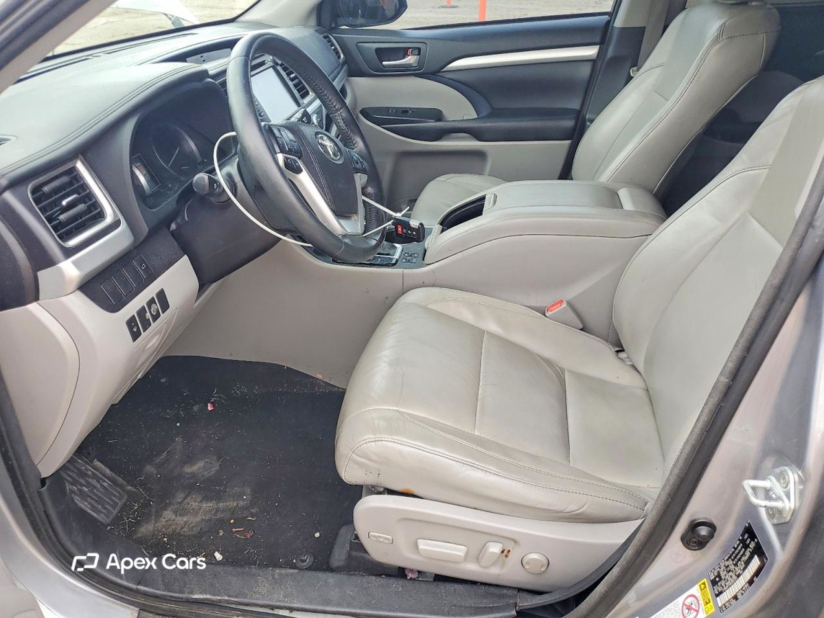 Toyota Highlander 2016