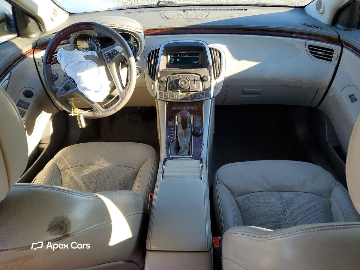 Buick LaCrosse 2011
