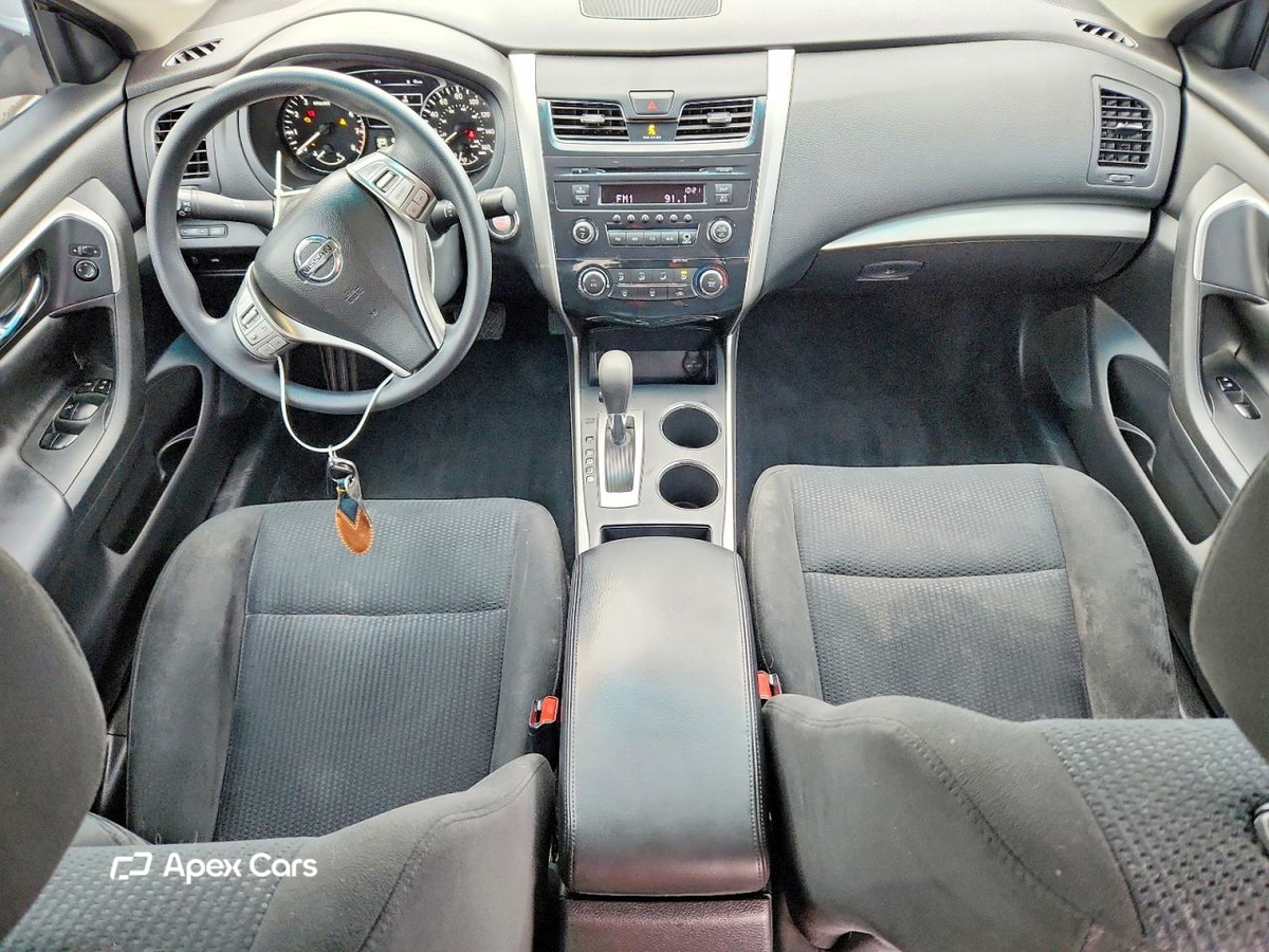 Nissan Altima 2015