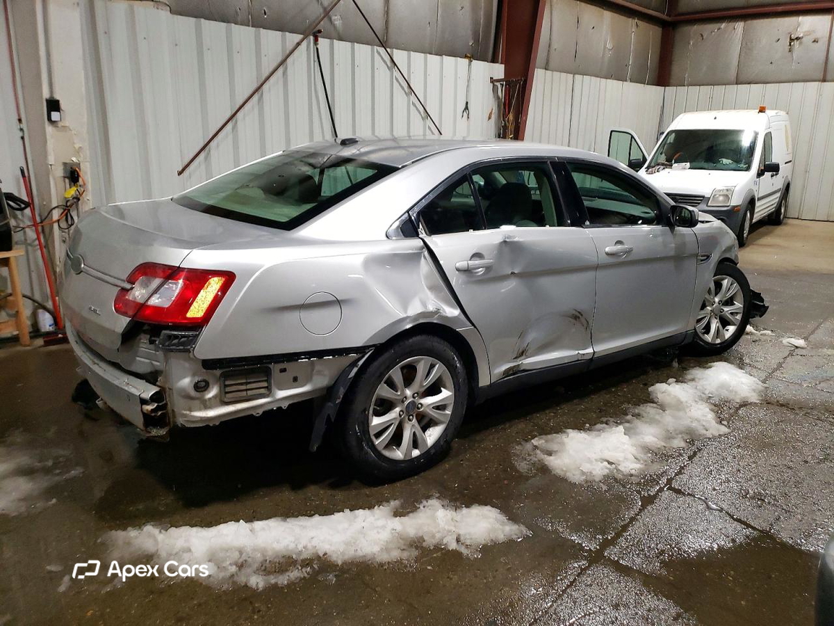 Ford Taurus 2011