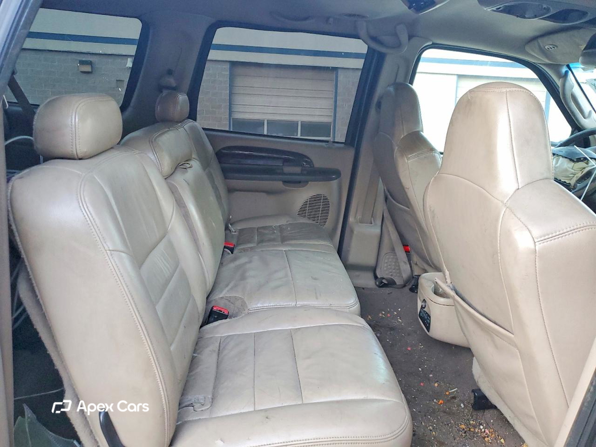 Ford Excursion 2004