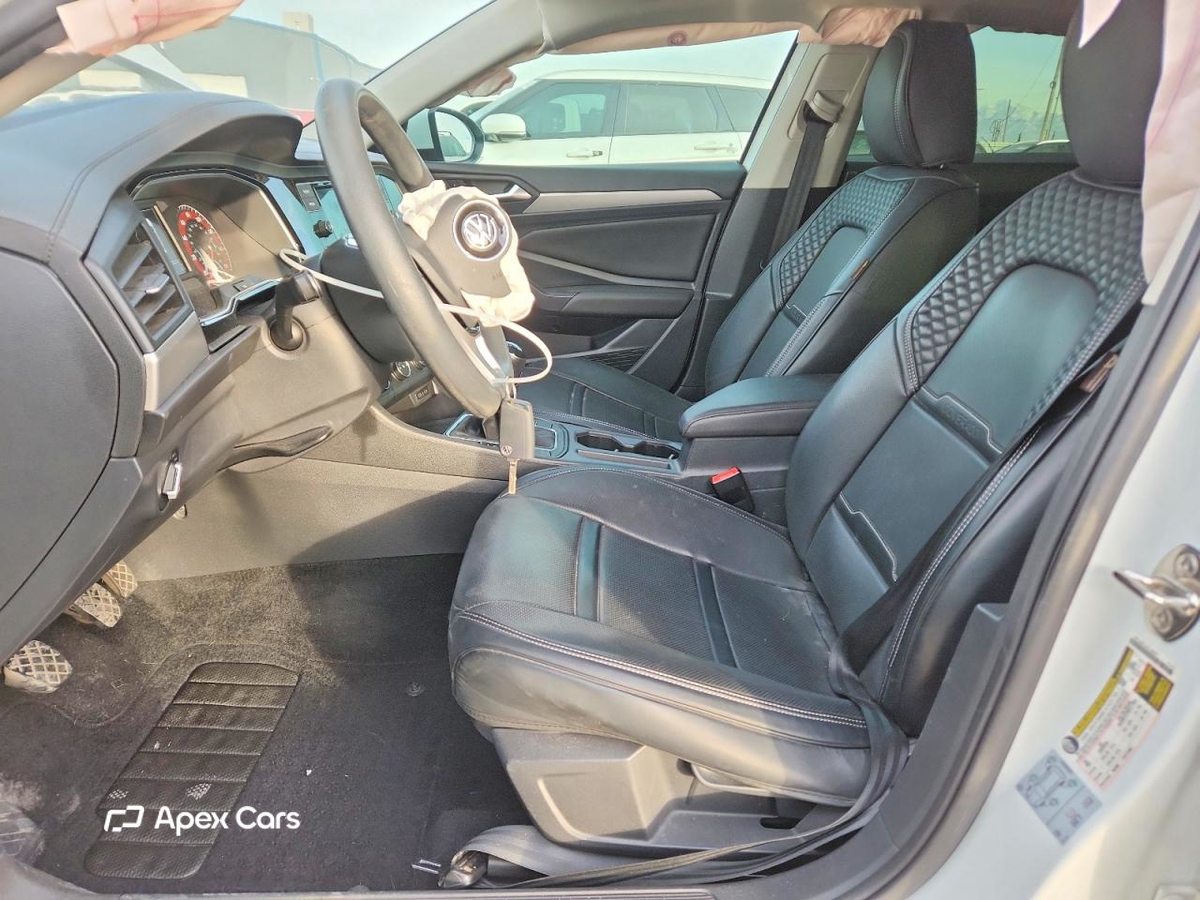 Volkswagen Jetta 2021