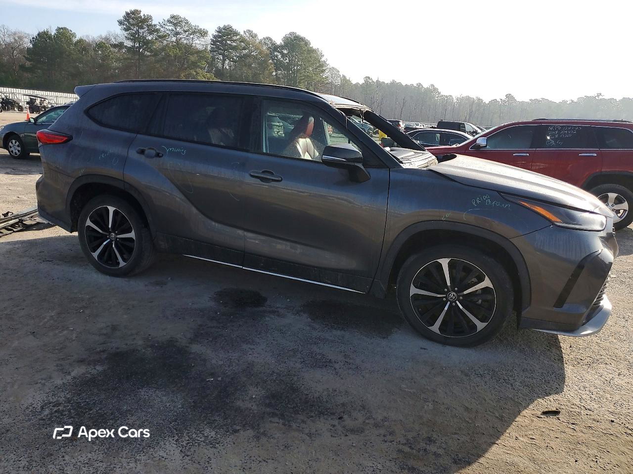 Toyota Highlander 2021