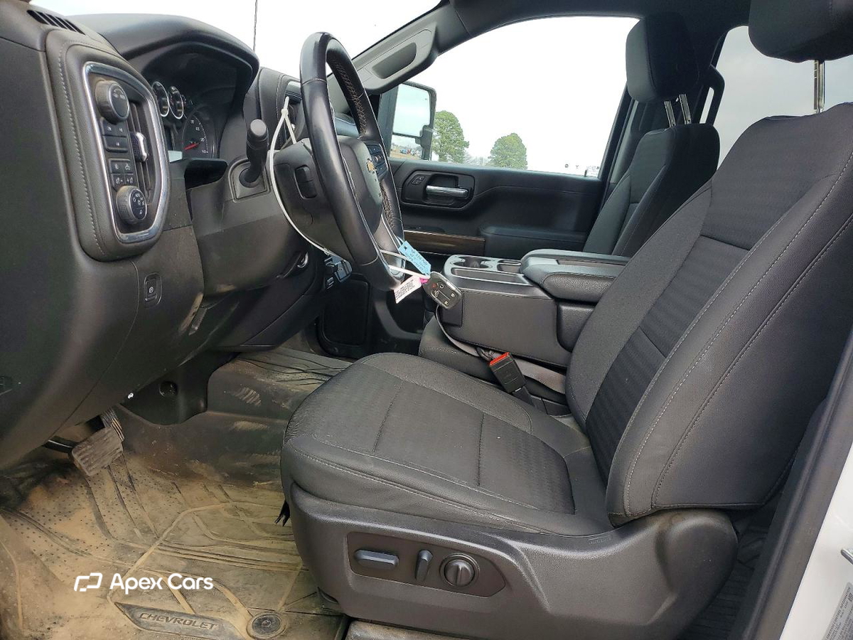 Chevrolet Silverado 2023