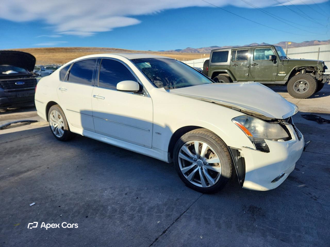 Infiniti M 2010
