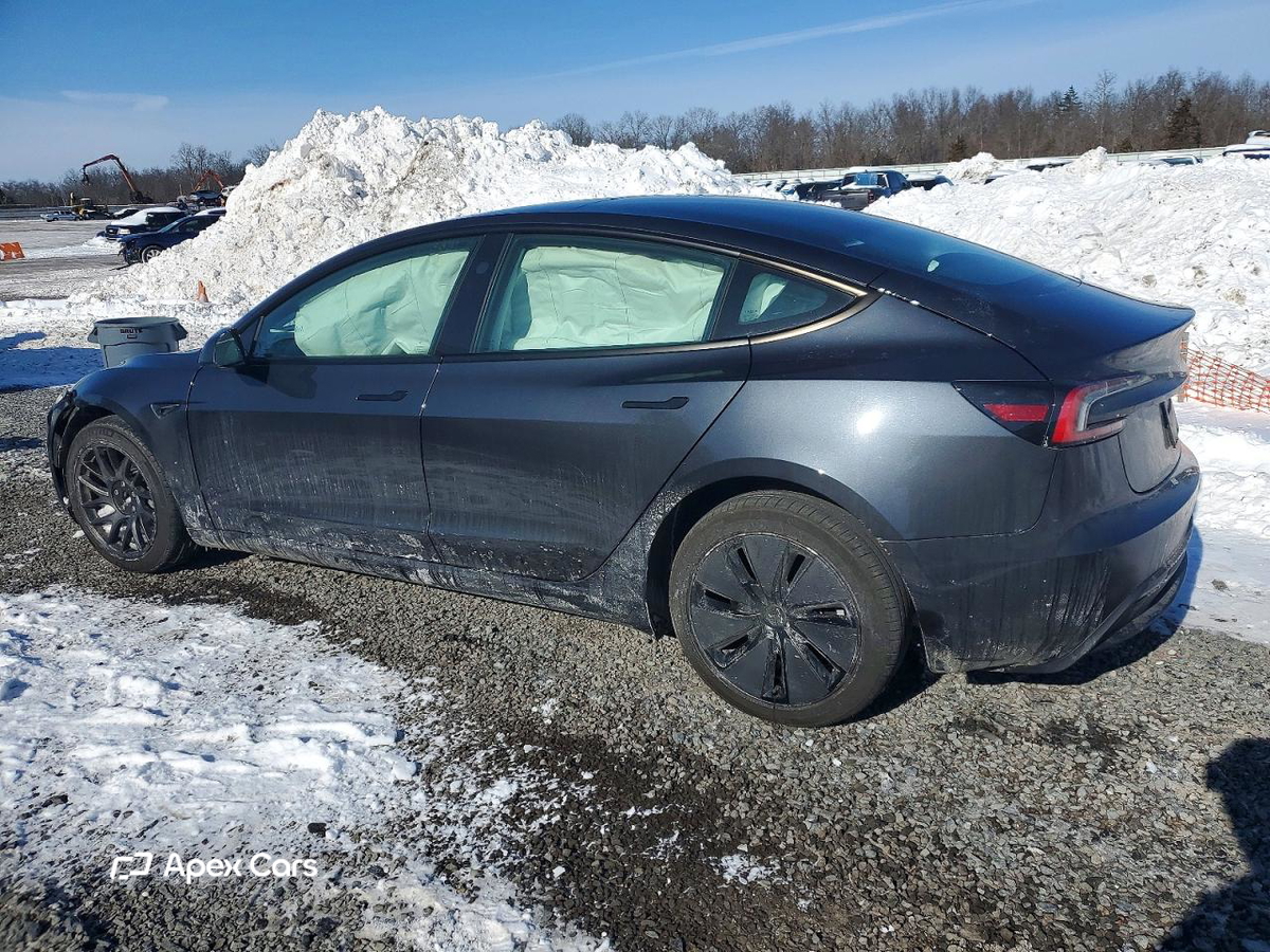 Tesla Model 3 2025